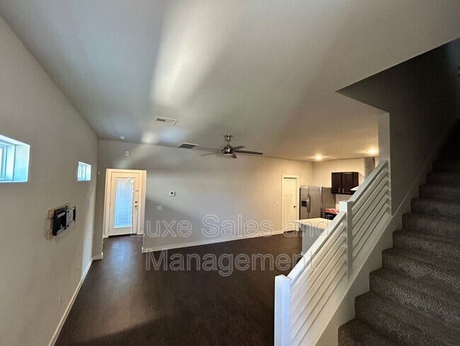Building Photo - 2180 Buena Vida Ln