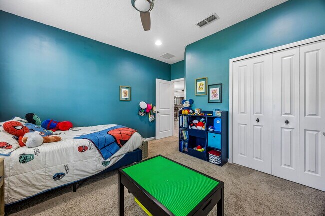 Building Photo - 79425 Plummer's Creek Dr