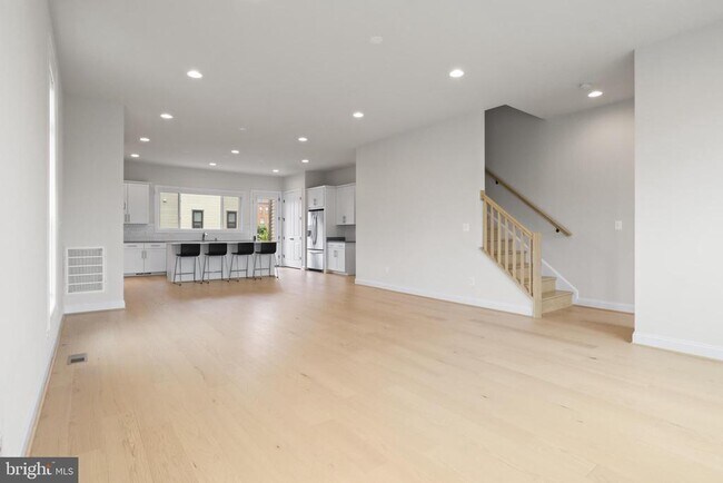 Building Photo - 12311 W Oaks Dr