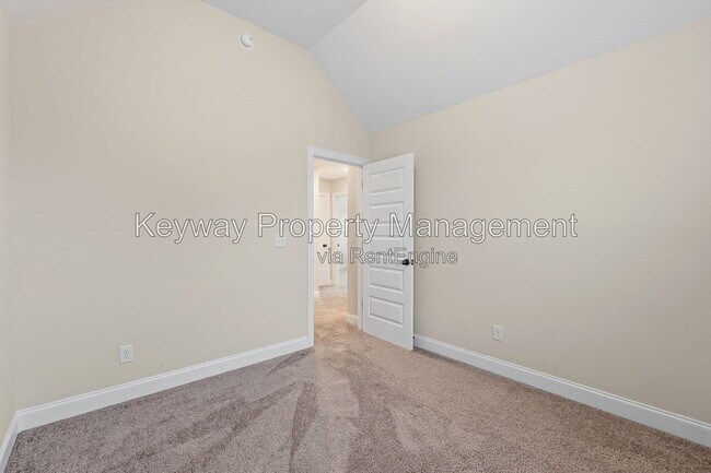 Building Photo - 904 Sandpiper Xing