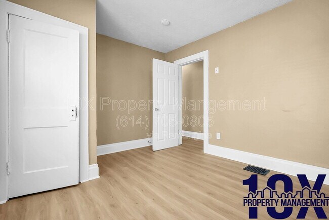 Building Photo - 2545 Sullivant Ave