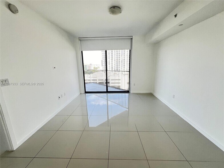 Building Photo - 5300 Paseo Blvd