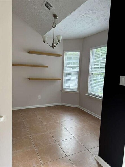 Building Photo - 907 Keldron Ct
