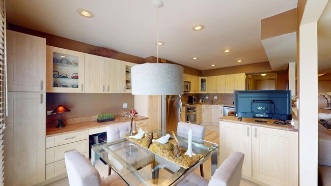 Building Photo - 8305 High Point Cir