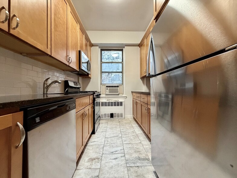 Building Photo - 66 Overlook Terrace