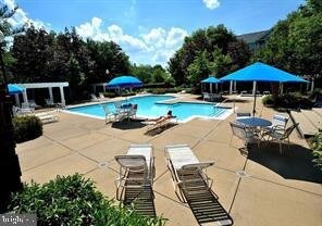 Building Photo - 20301 Beechwood Terrace