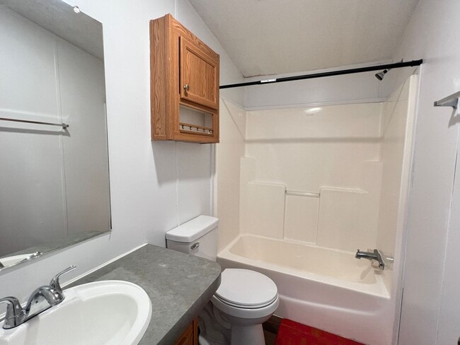 Building Photo - AVAILABLE NOW | PETS PERMITTED OUTDOORS ON...