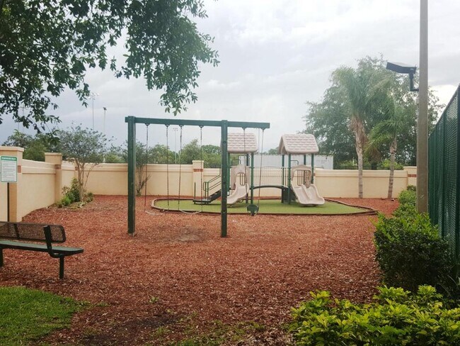 Building Photo - 7805 Sugar Brook Ct