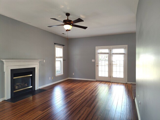 Building Photo - Stunning Corner Lot home located within a cul-de-sac in the Mitchell Glen Community!