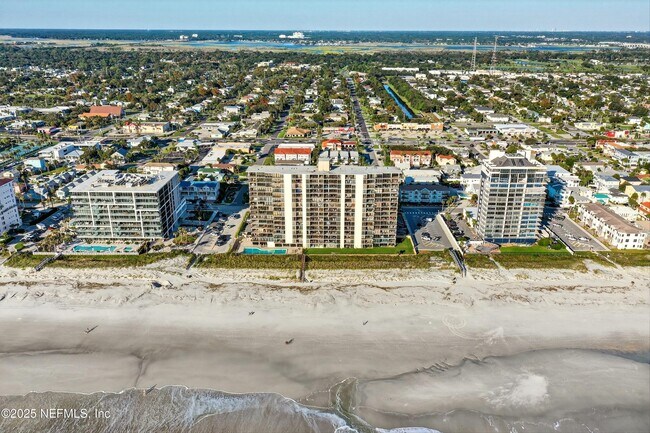 Building Photo - 1301 1st St S