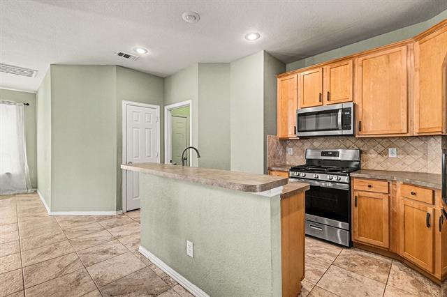 Building Photo - 8106 Salzburg Dr