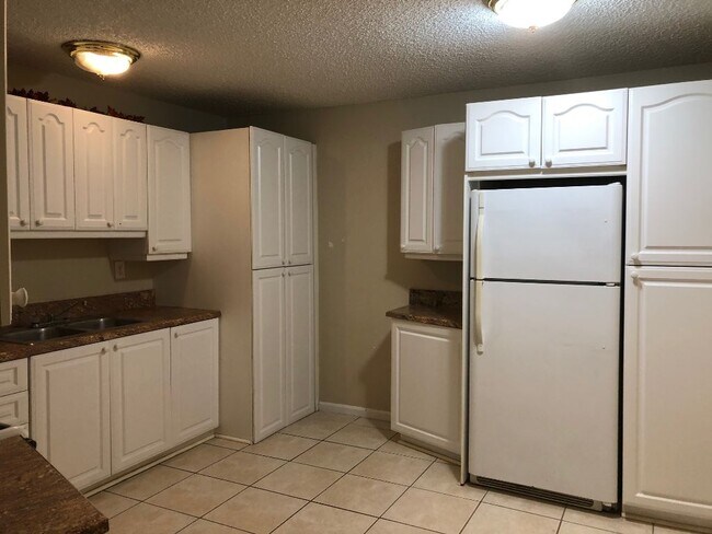 Building Photo - 510 M St