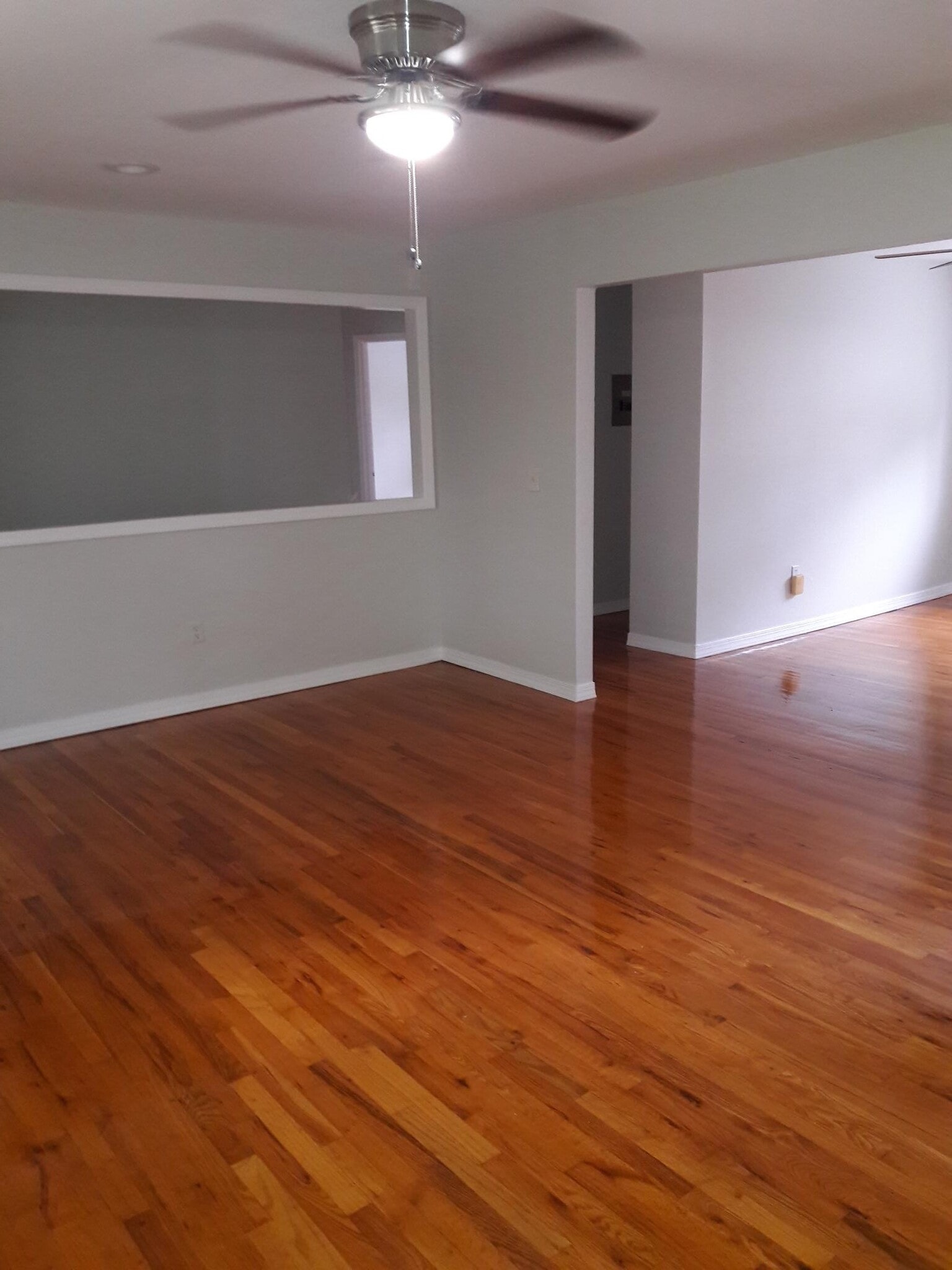 Dinning - 180 Littleton Rd