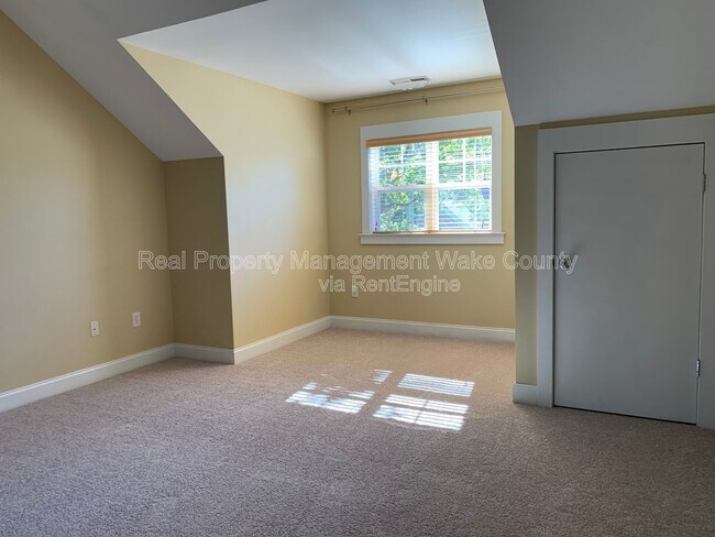 Building Photo - 10813 Cokesbury Ln