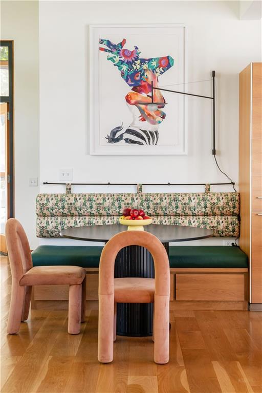 Building Photo - 515 Claire Dr NE