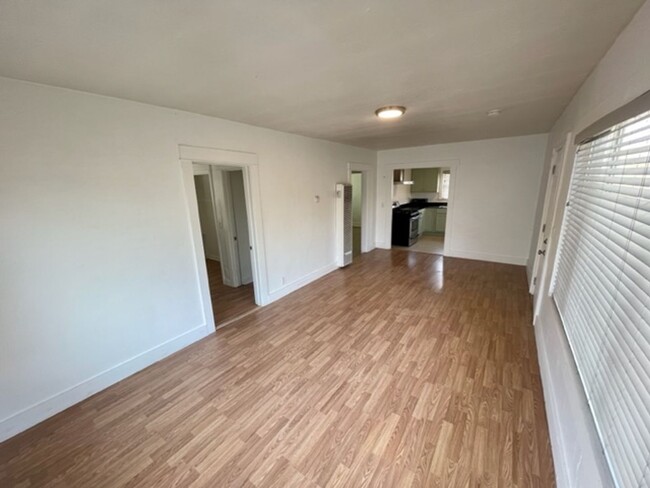 Building Photo - 2-BR Upstairs Unit with Garage in Heart of...