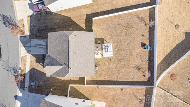 Building Photo - 7619 Nolen Farm Dr