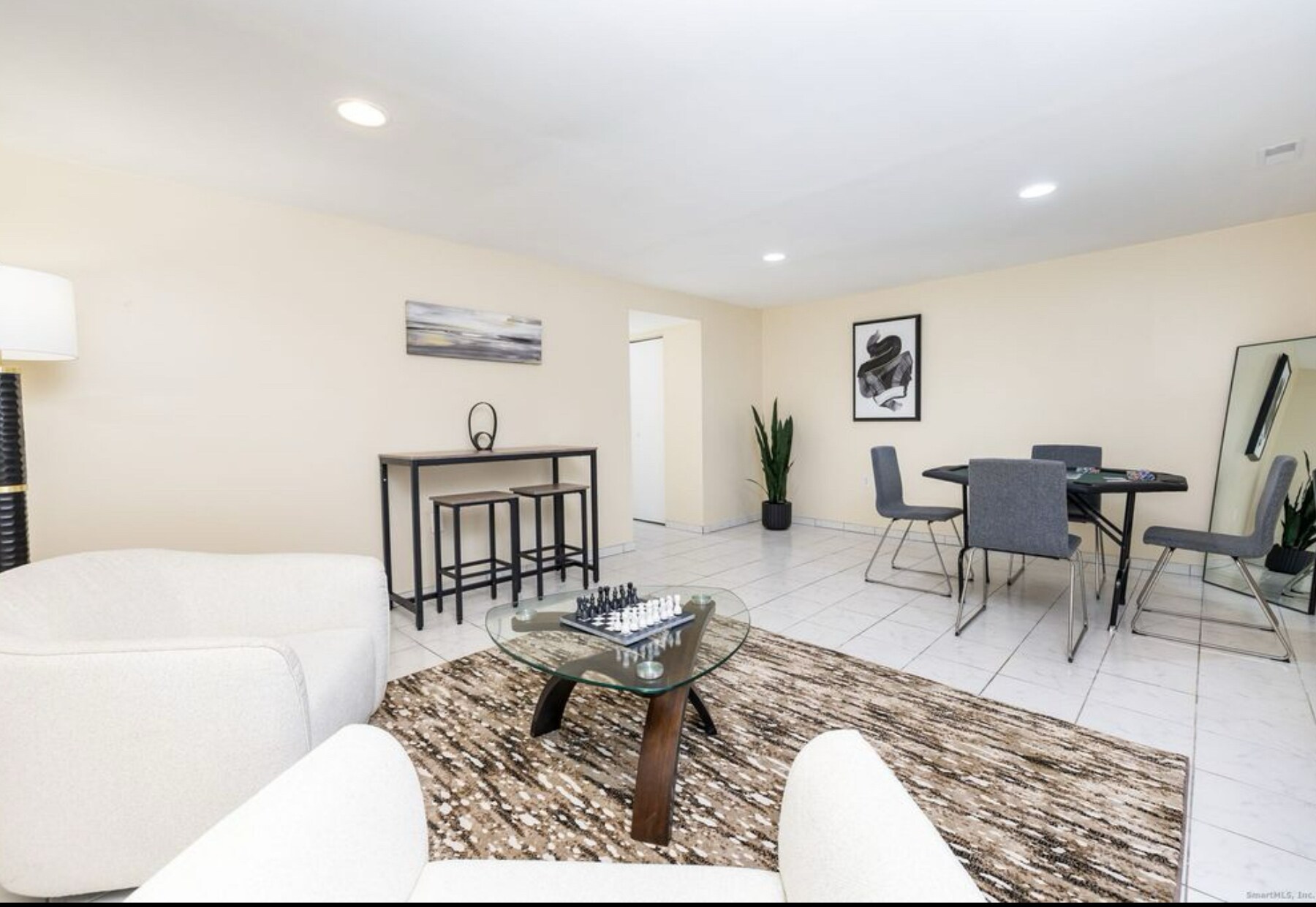 Building Photo - 47 Conestoga Way