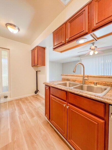 Building Photo - 4229 Dana Rd