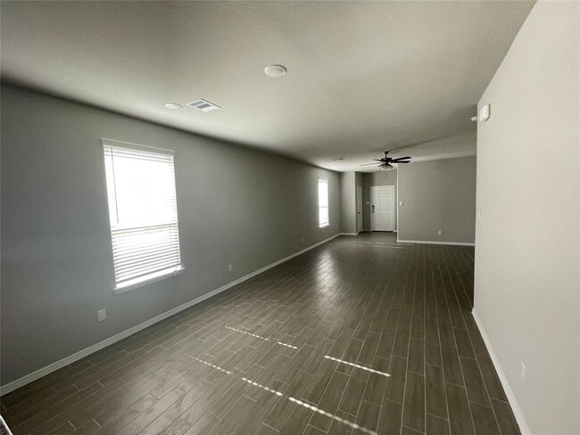 Building Photo - 991 Redinger Ridge Dr