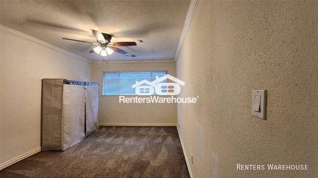 Building Photo - 2508 Bering Dr