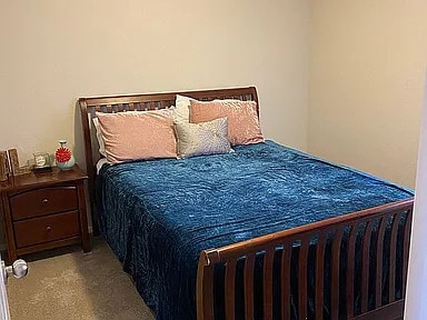 Guest 2 - 4310 Crosshill Cv