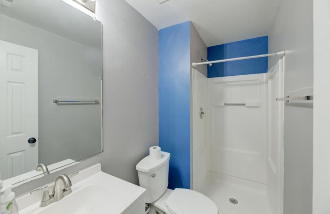 Bathroom (3) - 6942 Malachite Pl