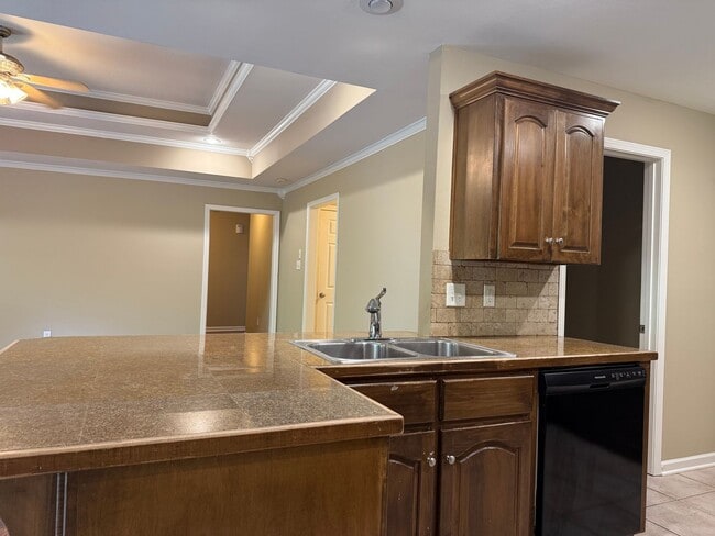 Building Photo - 2110 Richland Park Dr