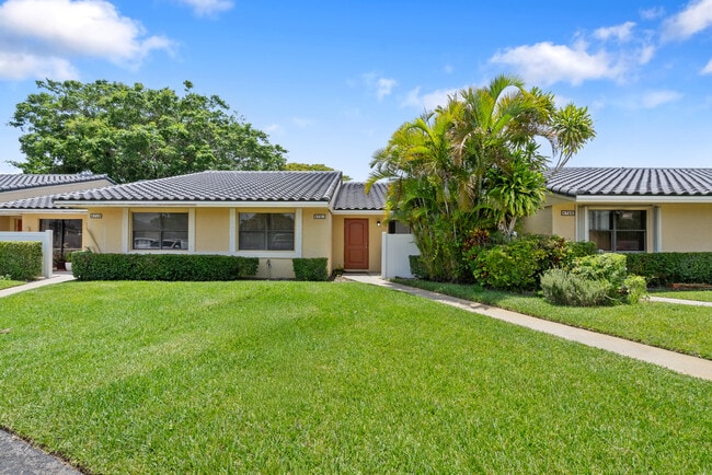 Building Photo - 6721 Bridlewood Ct