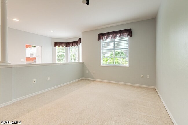 Building Photo - 2215 Hawksridge Dr