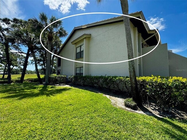 Building Photo - 4644 Weybridge St