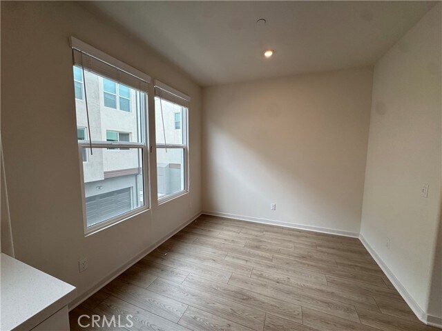 Building Photo - 652 4th St