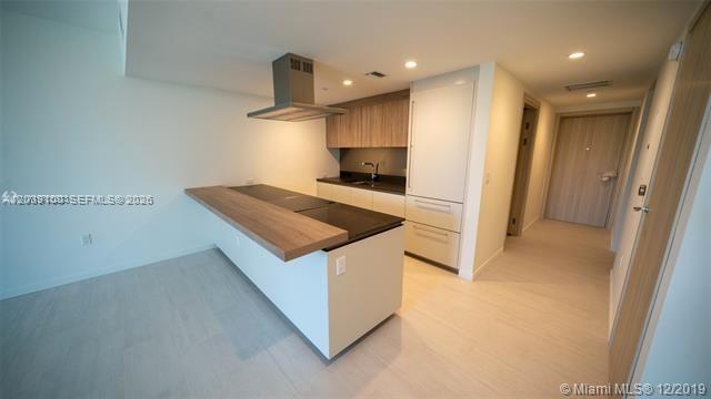 Building Photo - 1000 Brickell Plaza