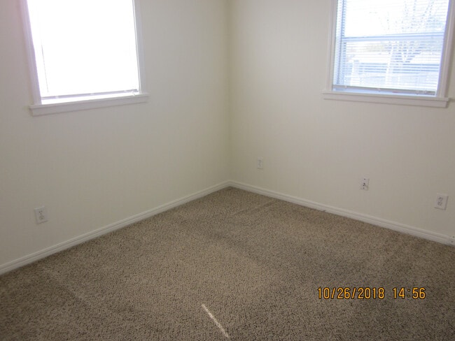 Building Photo - Hamlet