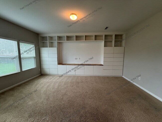 Building Photo - 2486 Moss Grv Xing