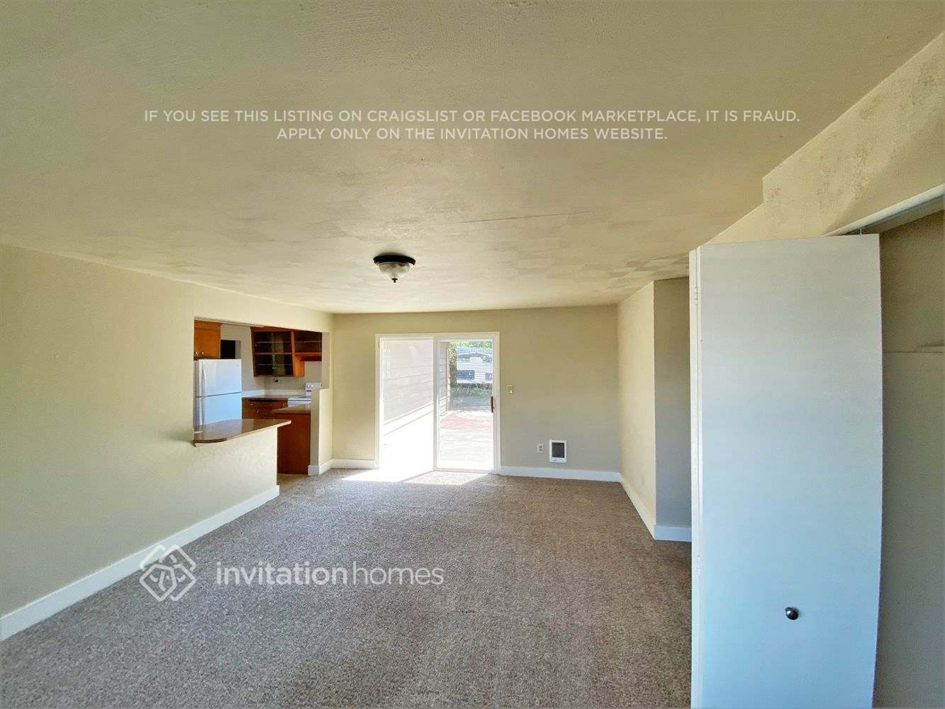 Building Photo - 1131 Lenore Dr