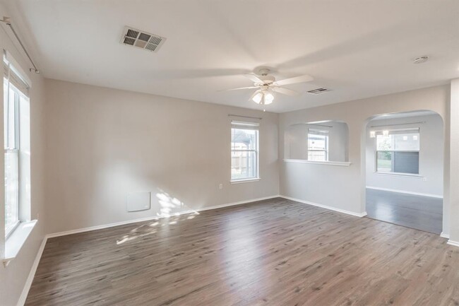 Building Photo - 11328 Hungry Horse Dr
