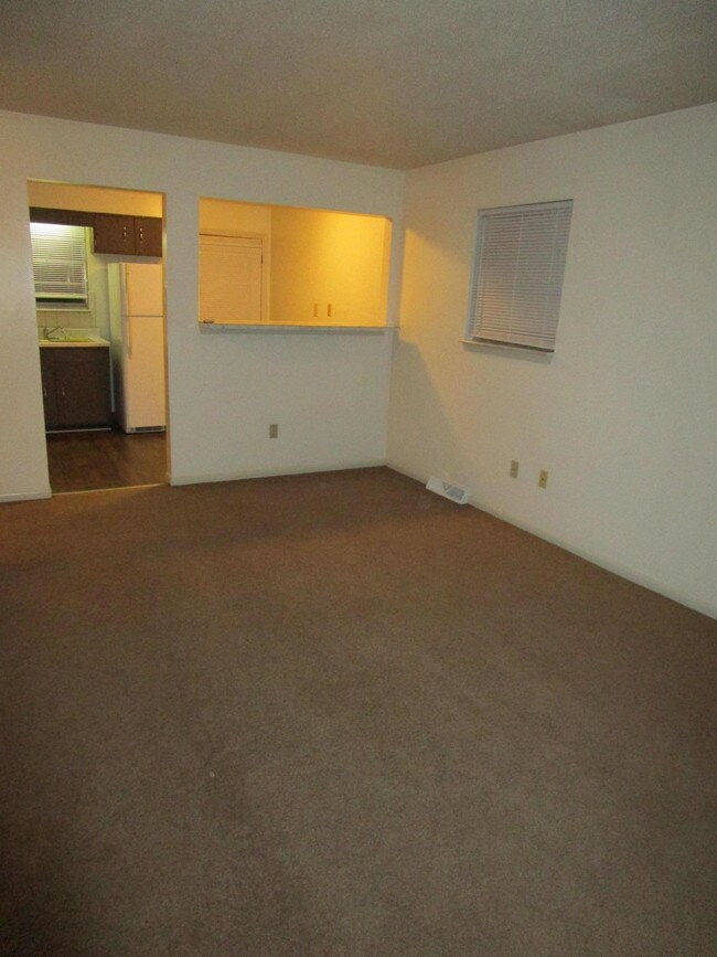 Building Photo - 4325 W Bethany Dr