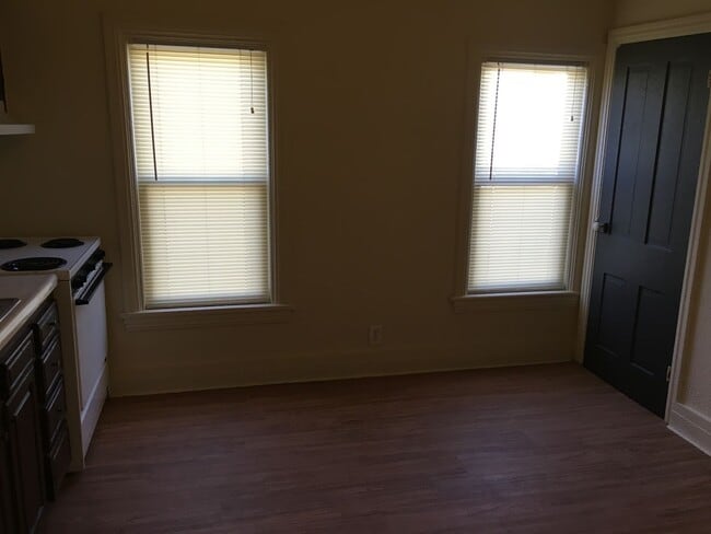 Building Photo - 1051 Liberty St