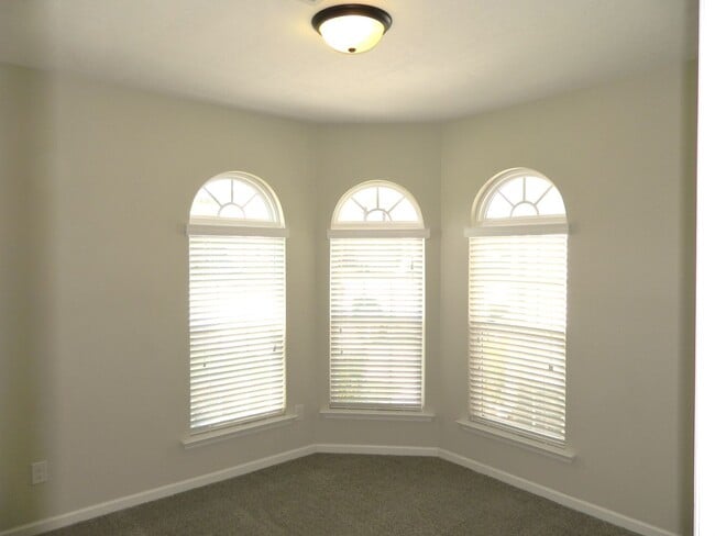 Building Photo - 7018 Summerton Dr