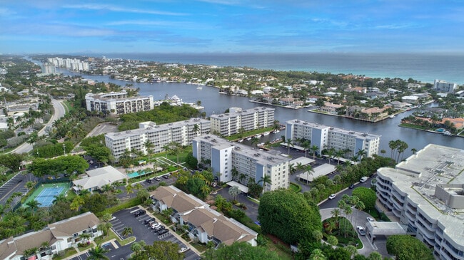 Building Photo - 1 Harbourside Dr