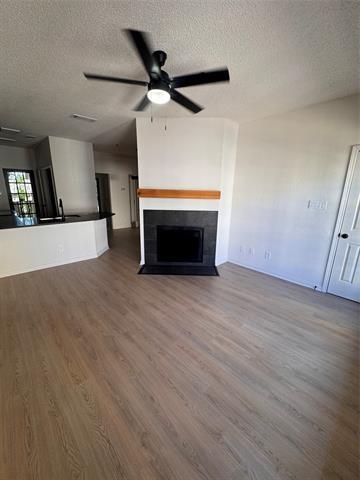 Building Photo - 4800 W Lovers Ln