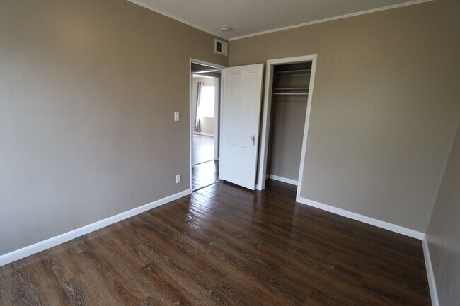Building Photo - 2 Bedroom 1 Bath House