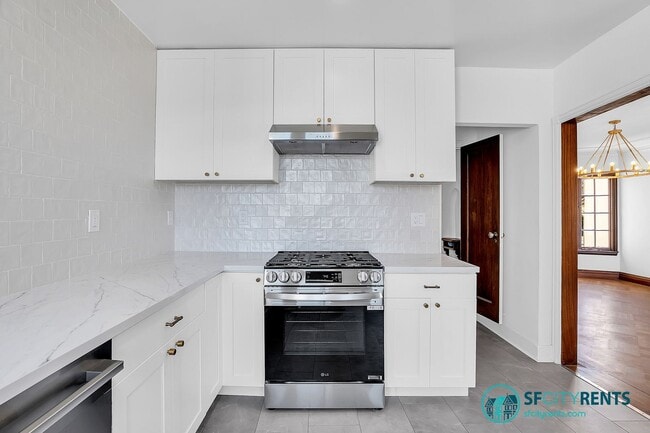 Building Photo - West Portal: Newly Remodeled Detached Sing...