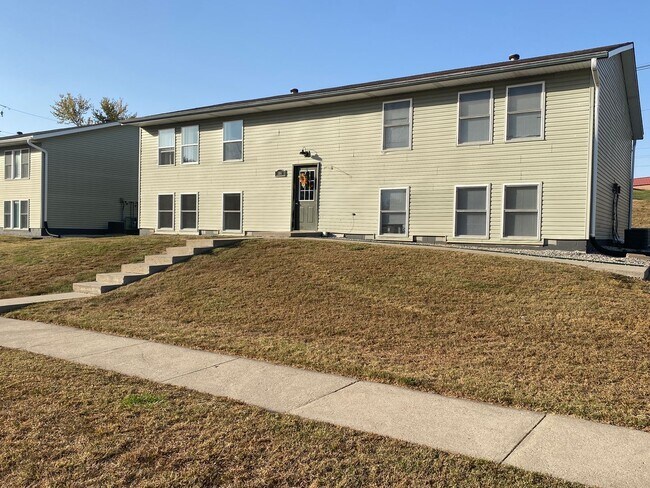 Building Photo - 304 Melody Ln