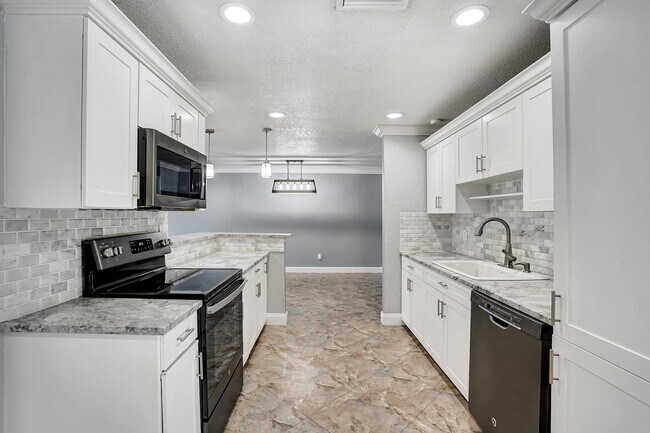 Building Photo - 8992 SW 7th St
