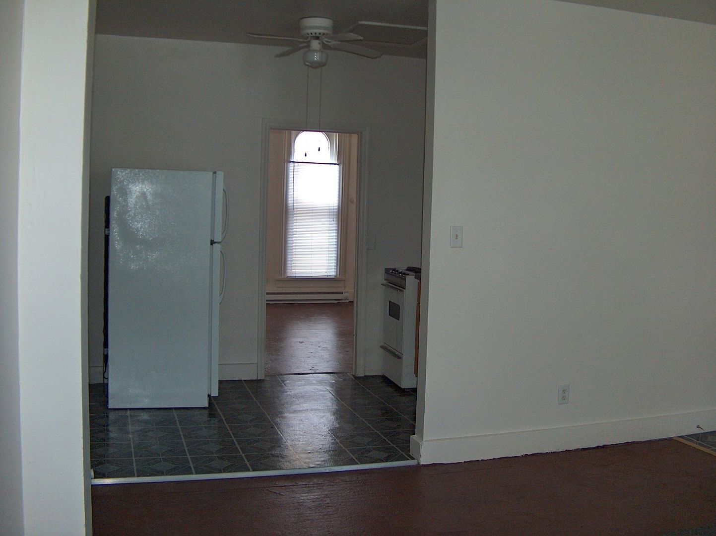 Building Photo - 911 N 9th St Rd