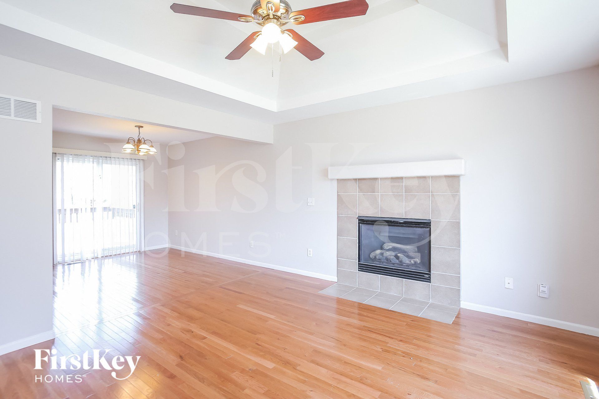 Building Photo - 11512 N Windsor Ave