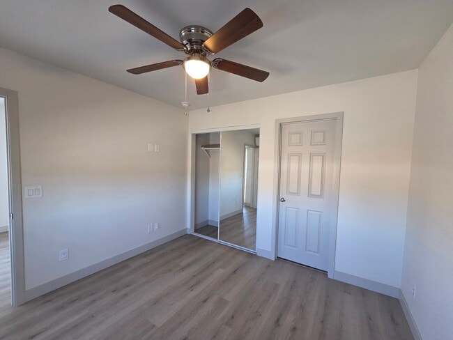 Building Photo - 195 Hacienda Loop