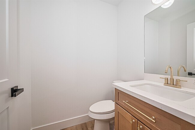 Building Photo - 6023 Maybell St